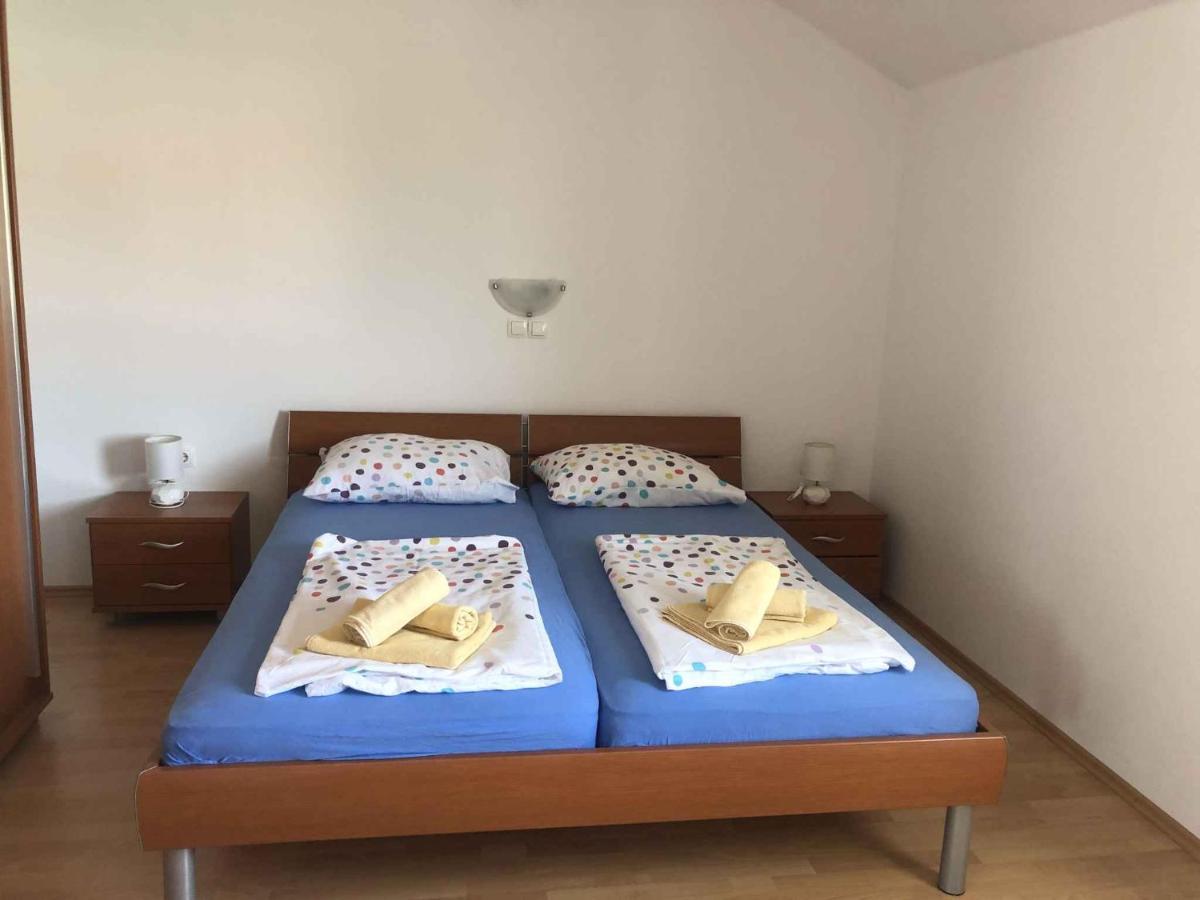 Apartment In Lopar/Insel Rab 37000 외부 사진