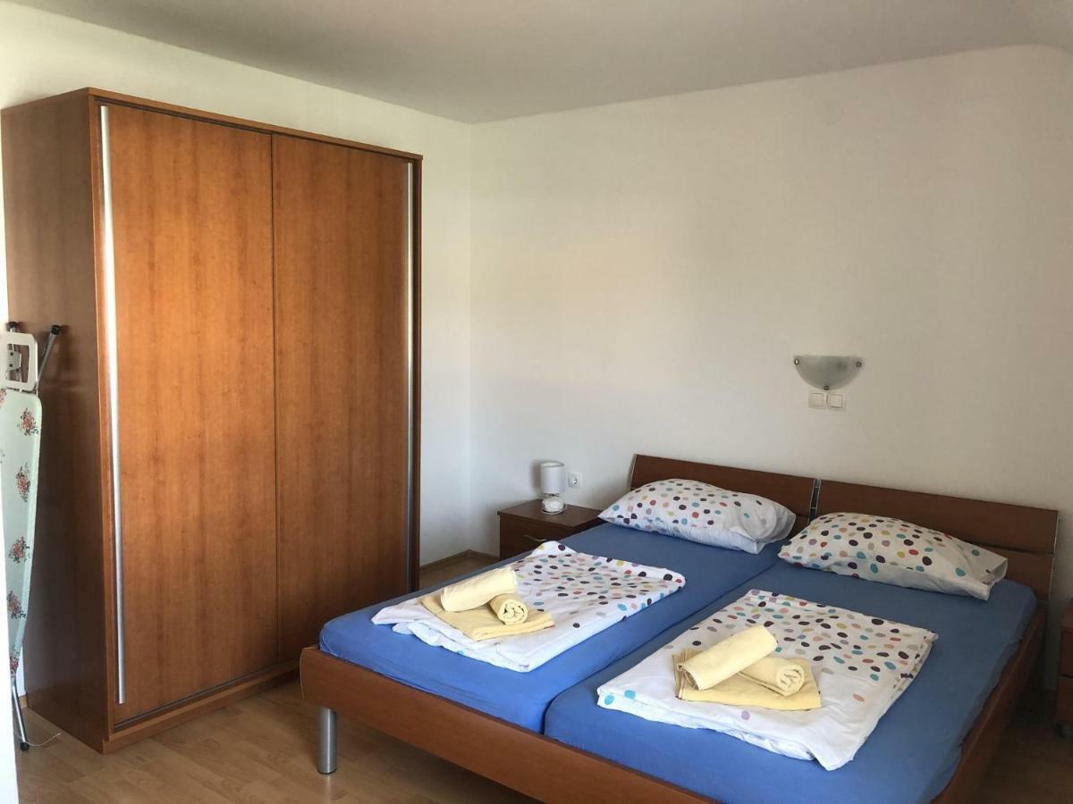 Apartment In Lopar/Insel Rab 37000 외부 사진