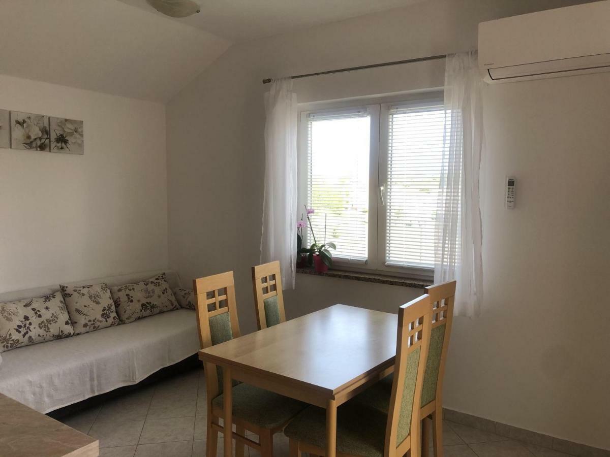 Apartment In Lopar/Insel Rab 37000 외부 사진